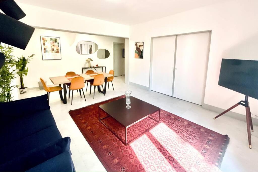 Gustave - Charming Eiffel Tower Appartement - Paris Exterior photo